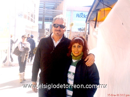 Alberto Canedo y yo en el Territorio Santos Modelo. Enviada por  Adriana Soriano Guerrero.