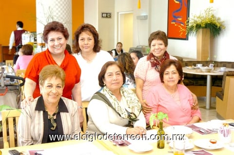 25032010 Carmen de Juárez, Coco Cruz, Crucita Torres, Vicky de Anaya, Lucy Banuel y Tere de Urbina.