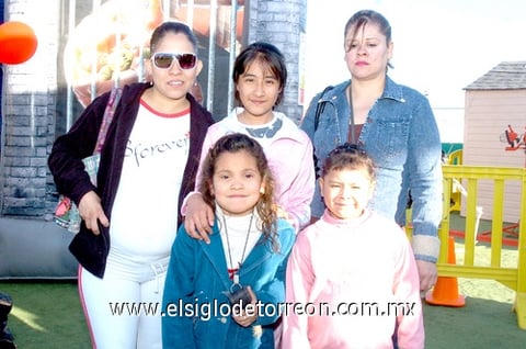 25032010 Cinthia,  Jaqueline, Michelle e Ivonne Carrillo.