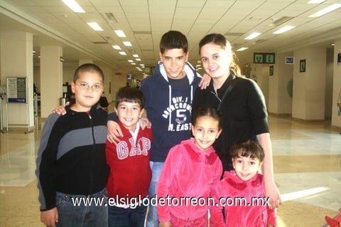 27032010 México. Javi, Ale, Joaquín, Mariana, Ana y Mari Carmen.