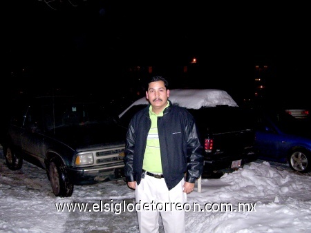 Disfrutando de la nieve en Edmonton Canadá. Enviada por Julio Cesar Cruz.