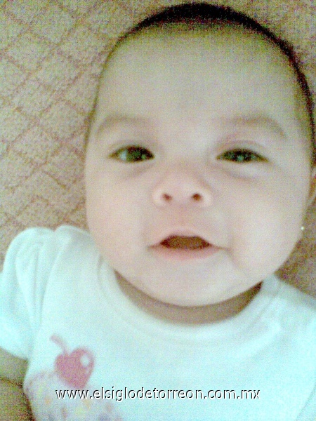 Gabriela Ramirez Jimenez en su cumple mes No. 5, enviada por Silvia Jimenez.