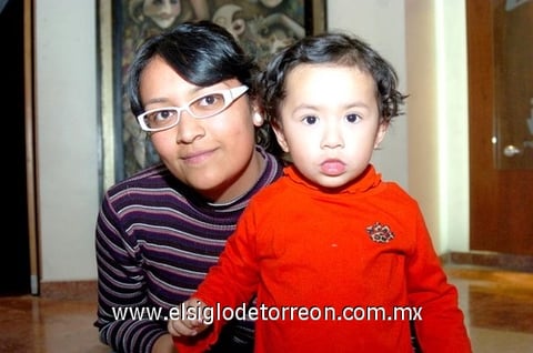 28032010 Susana y Nahomi.