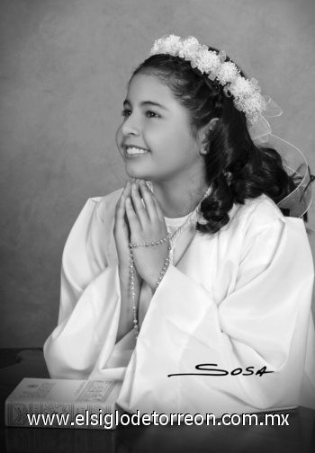 28032010 Ana Sofía Verdeja Mendoza, el día que recibió el Sacramento de la Comunión.- Studio Sosa