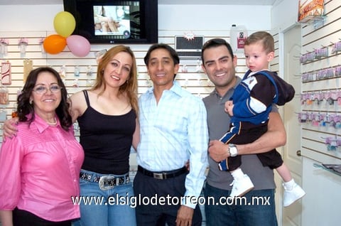 31032010 Asistentes. Maru de Rocha, Maru de Mucha, Flavio López y Jorge Rocha.