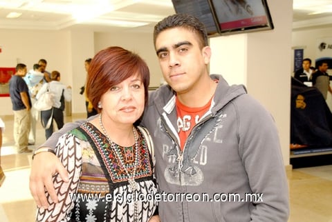 31032010 Mexicali. Ruth Medina despidió a Manolo Soto Medina.