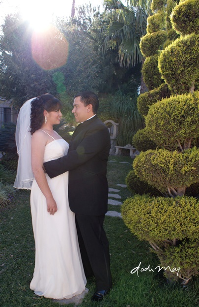 Srita. Gabriela Barrera Atilano y Sr. Argenis Jesús Bojorjes Zamora unieron sus vidas en sagrado matrimonio en la parroquia del Centro Saulo el sábado 27 de febrero de 2010. Ellos son hijos de los Sres. Gabriel Barrera Martínez y Gloria Atilano Arreola; José Nicolás Bojorjes Contreras y Blanca Alicia Zamora Licerio.
