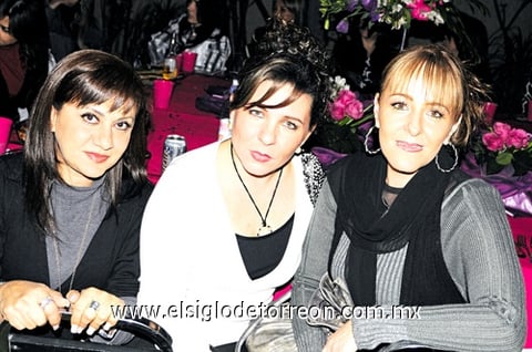 03042010 Alejandra Habibi, Lorena de la Garza y Mónica Sáenz.