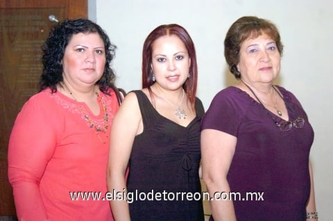 06042010 Cecilia de Olmos, Aurora Medina y Leticia de Medina.