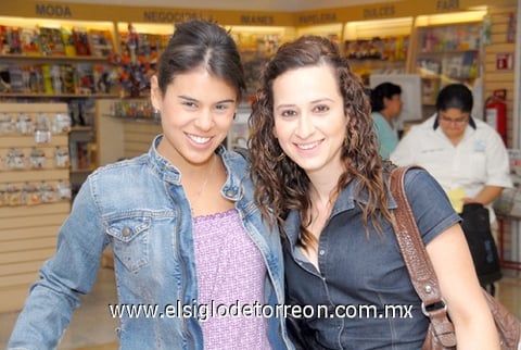 06042010 Marinel Gutiérrez y Evelyn Cuéllar, partieron a México.