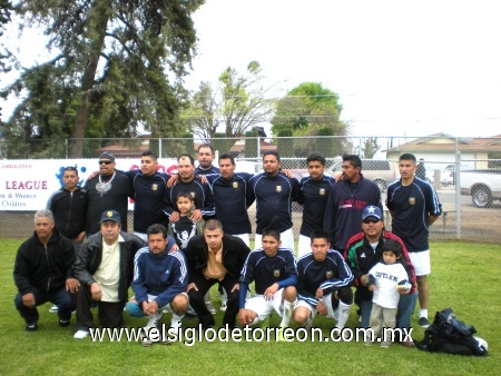 Campeones de la liga Cutler- Orosi California, director técnico Arnulfo Corpus originario de Rorreón Coah. Enviada por Jorge Corpus.