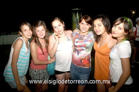 07042010 Camila Borbolla, Ale Guzmán, Ivanna Varela, Carla Olivares, Paola González y Lorena Pérez.