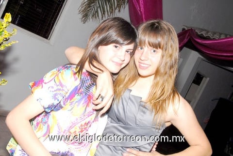 08042010 Emilia Hernández y Talía Pérez.