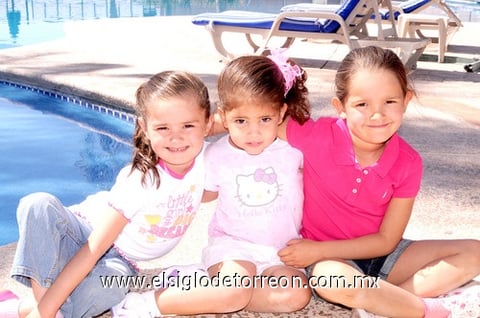 09042010 Caro, Vivian y Nicole.