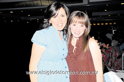 Mafer Belmont y Ale Galán.