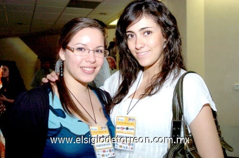 11042010 Marytere Urbina y Julie Espinosa.