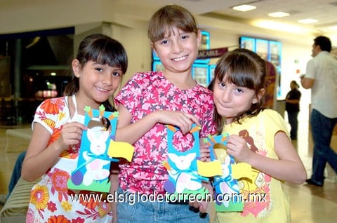 11042010 Lindos trabajos. Diana Laura Gómez, Paula Alejandra y Ana Karen.
