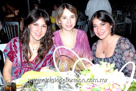 12042010 Reunidas. Any, Ana Ceci y Vale.