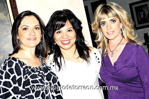 11042010 Yarida Cárdenas, Ana Cecilia y Malula Zalazar.