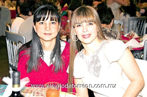11042010 Maru y Eva.