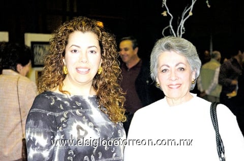 11042010 Gina y Carmen.