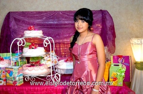 13042010 Perla Yazmín Canales Balderas en fiesta de cumpleaños.