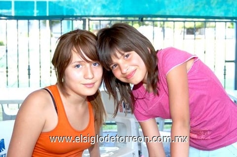13042010 Angy Mijares y Laura Martínez.