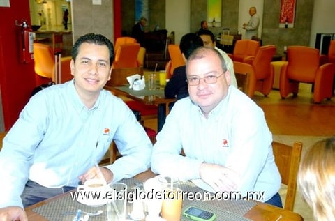 13042010 Viajeros. Yahir Fierro y Mario Ramón.