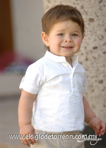 18042010 Andrés Adame Guzmán en una fotogafía de Estudio Sotomayor.