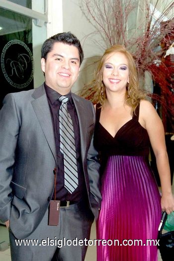 17042010 Emanuel León y Rebeca Salas.