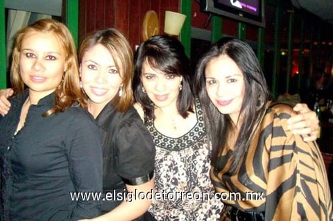 17042010 Coco Morales de Pedroza, Chela Morales de Guerrero y Chole Morales de González en San Luis Potosí.