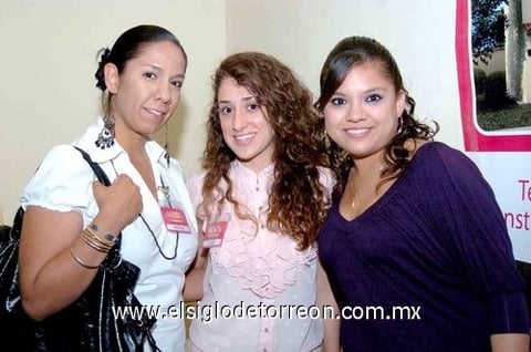 18042010 Karla Mikillan, Laura Pérez y Claudia Navarro. EL SIGLO DE TORREÓN/JESÚS HERNÁNDEZ