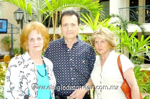 18042010 Hilda, Jacobo y Paty Zarzar. EL SIGLO DE TORREÓN/ÉRICK SOTOMAYOR