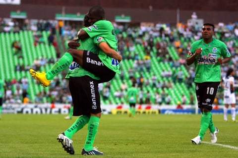 Darwin Quintero, dejó ir la más clara del cotejo.