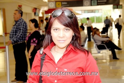 19042010 Distrito Federal. Marisol Reyes emprendió un viaje de trabajo.
