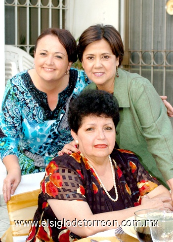 21042010 Contentas. Ana, Lupita y Ana.