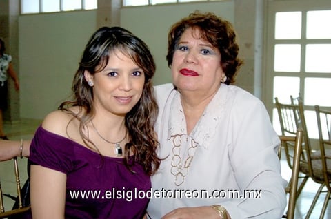 21042010 Cinthia y Alma Escobar.