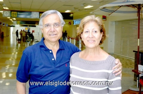 22042010 España. Antonio Fernández e Isabel García Álvarez, dejaron tierras laguneras.
