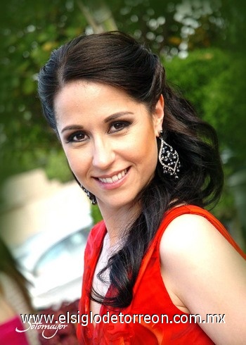 24042010 Radiante y feliz lució Mariana Sánchez del Río en su fiesta de despedida de soltera.- Sotomayor Fotografía