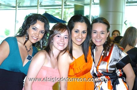 26042010 Brenda, Keila, Gina y Ana.