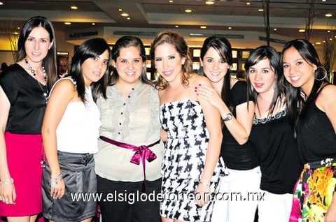 26042010 Mariel del Bosque, Fer Borbolla, Marijose, Mariana, Diana Nhale, Regina y Bere Cepeda.