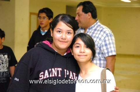 27042010 Leonardo González, Marisela Nájera y Luis Ángel González.