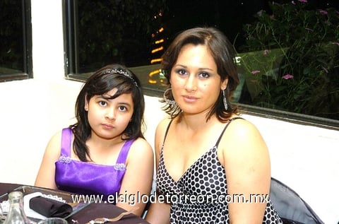 25042010 Laura Daniela y Laura Arranquín.