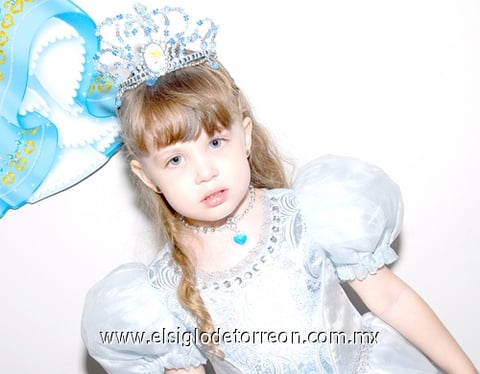 25042010 Zaphir Díaz López disfrutó de su fiesta de cumpleaños el sábado 17 de abril.- Fernando Compeán Fotografía