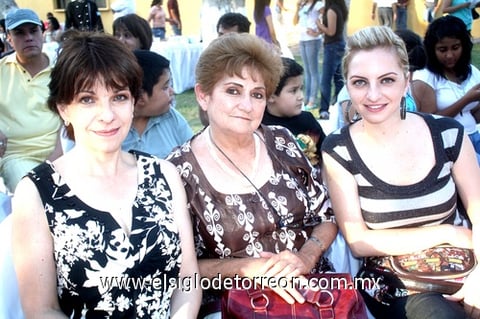 25042010 Cristina, Diana y Cristy.