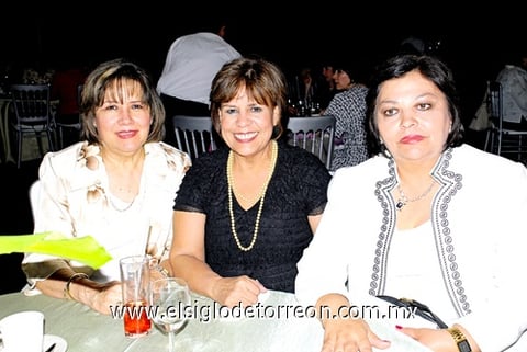 25042010 Lupita de Pereyra, Luz María de Sarmiento y Licha de Maycotte.