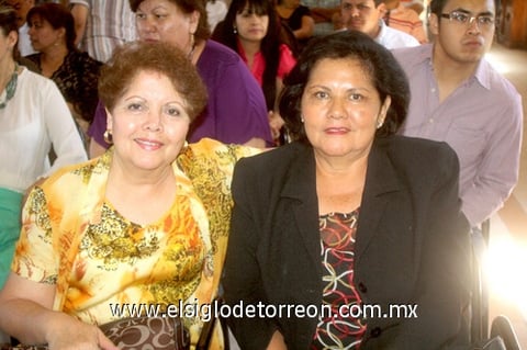 28042010 María de la Luz y Cecilia Ávila.