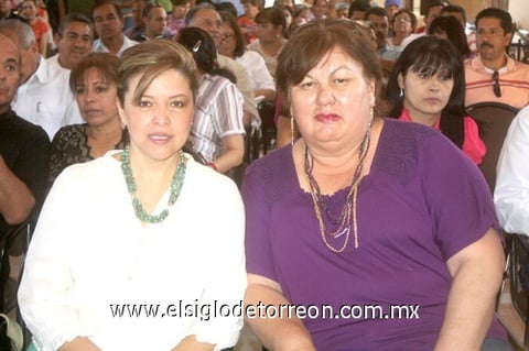 28042010 Amelia Medina y Eloísa Martínez.