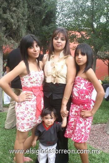 29042010 Ivonne Sierra y Abraham Romero.