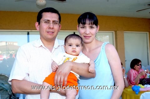 30042010 Fernando Rangel, Ángela de Rangel y Moisés Rangel.
